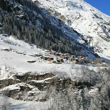 Le Chalet Des Anges Bed & Breakfast